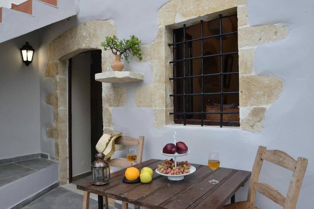 Villa Christini A Luxury Villa With Amazing Views Tzitzifés Exterior photo