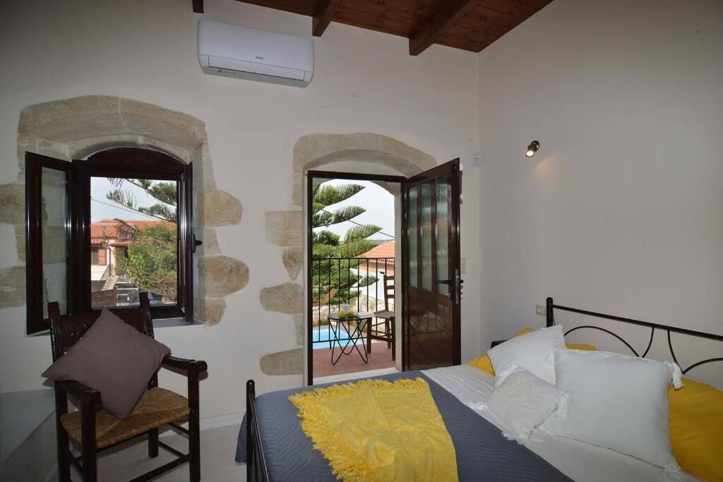 Villa Christini A Luxury Villa With Amazing Views Tzitzifés Exterior photo