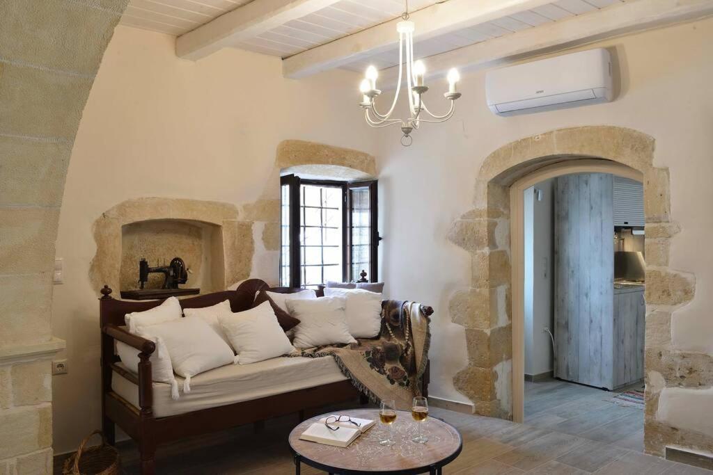 Villa Christini A Luxury Villa With Amazing Views Tzitzifés Exterior photo