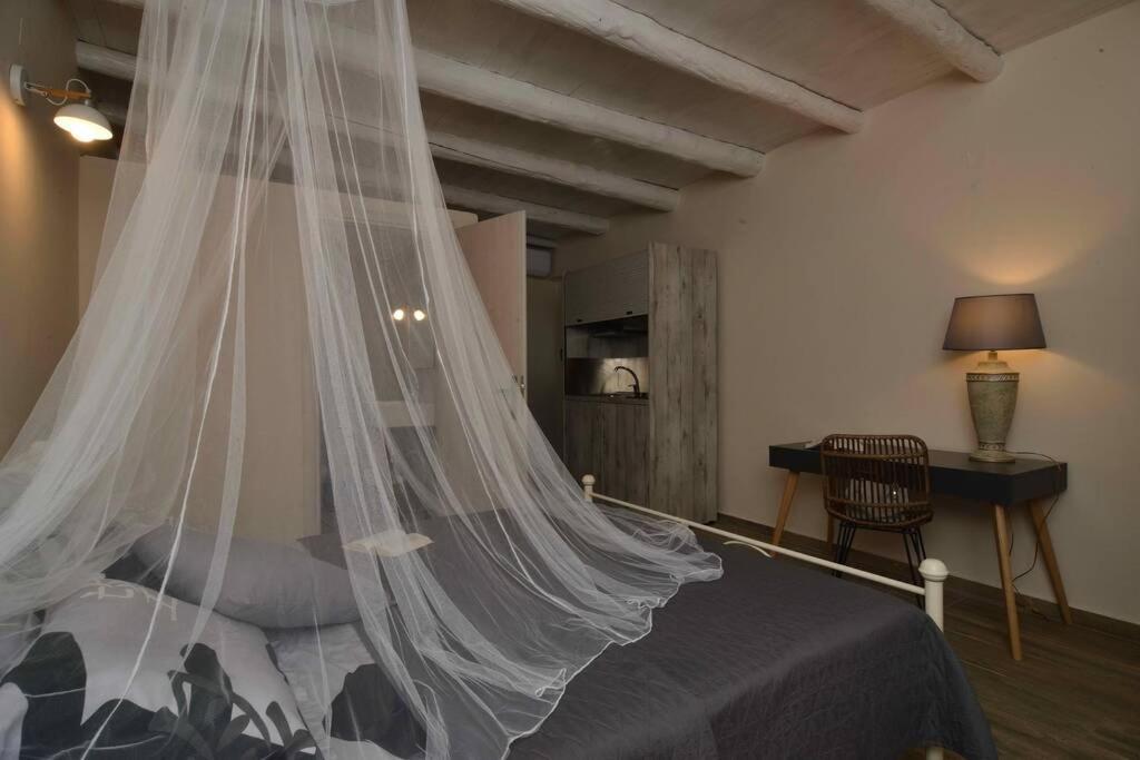Villa Christini A Luxury Villa With Amazing Views Tzitzifés Exterior photo